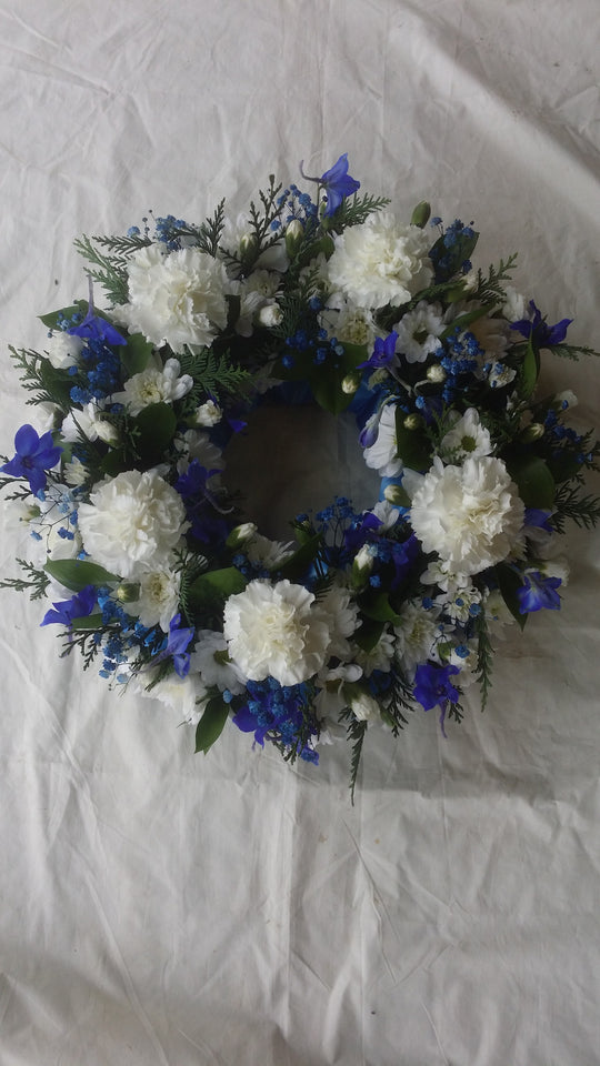 Loose Wreath (2)